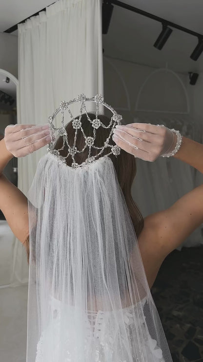 NERINA VEIL